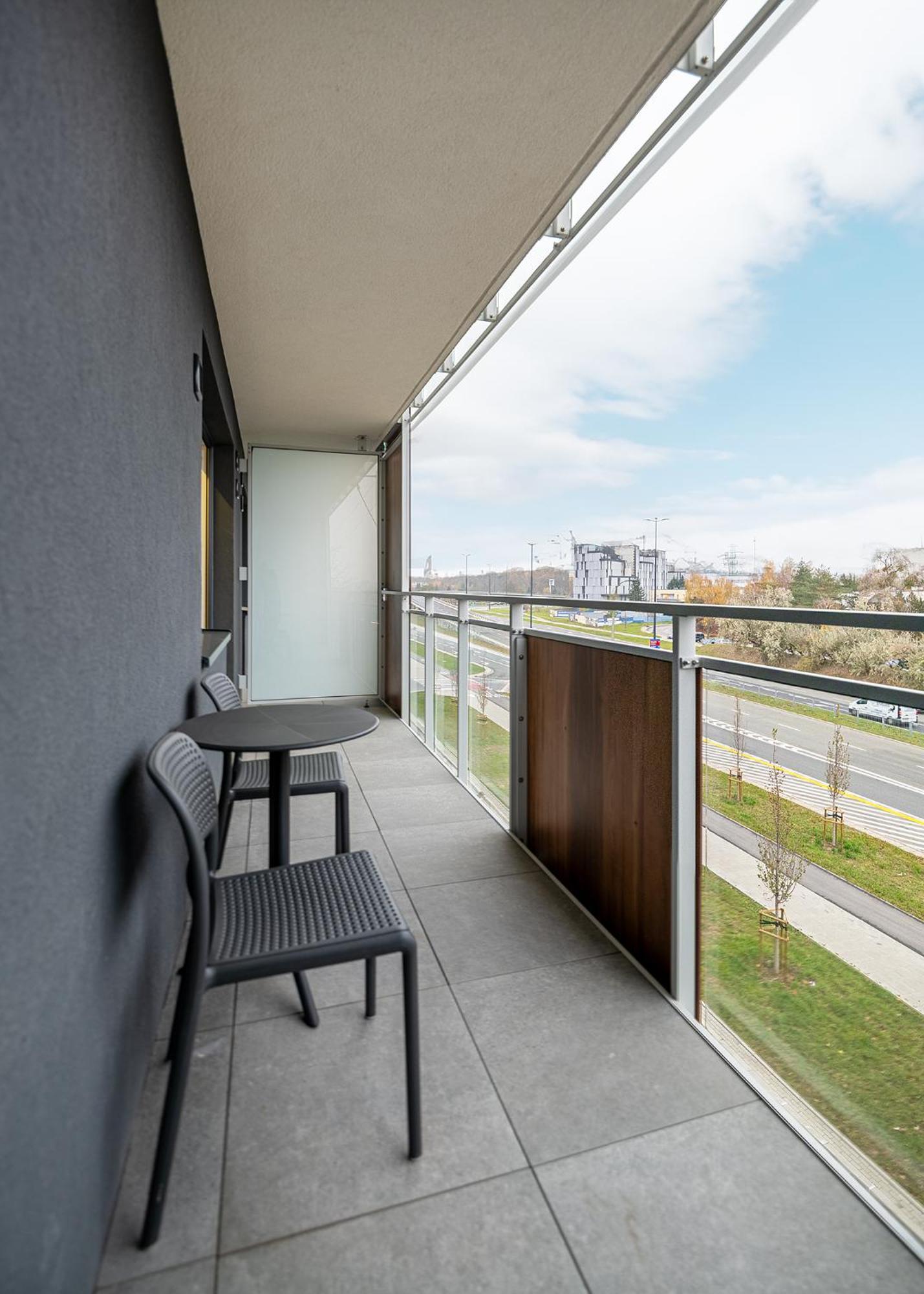 Rentplanet - Apartamenty Pileckiego Varsovia Exterior foto
